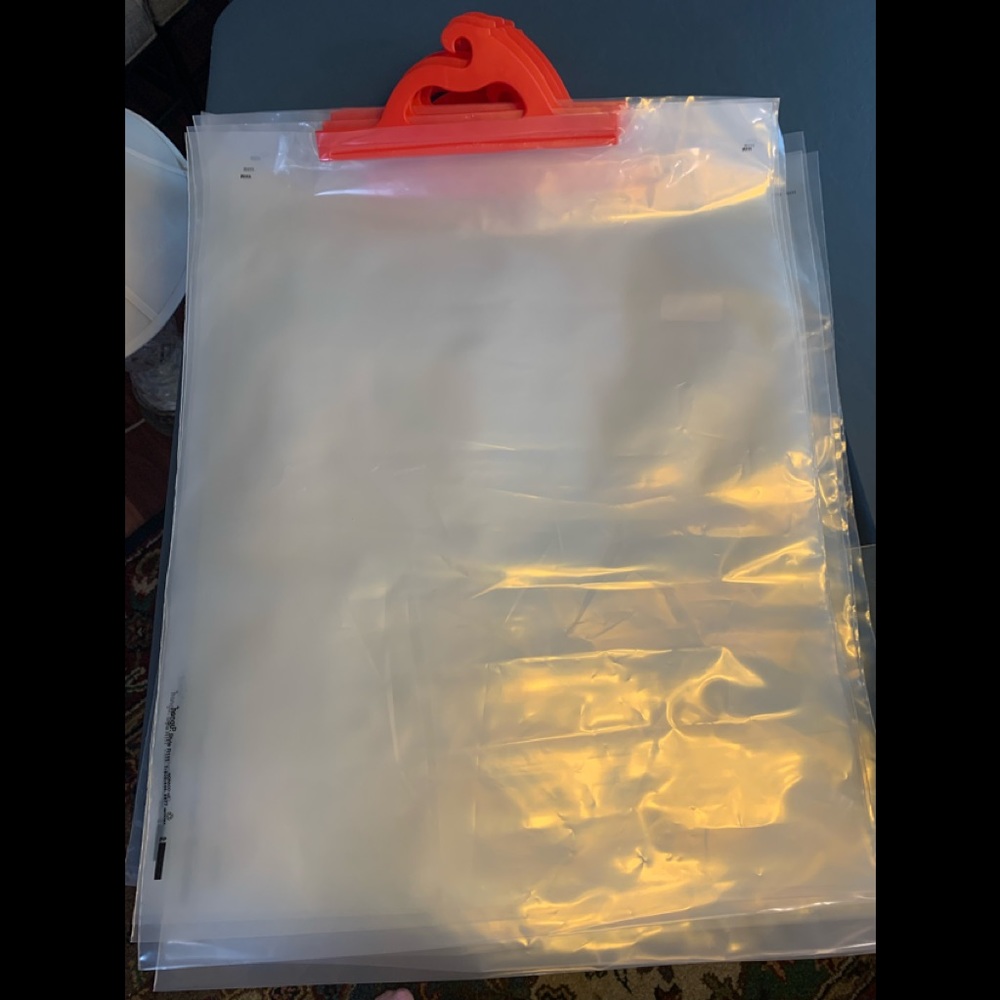 12 HEAVY DUTY HANGING BAGS